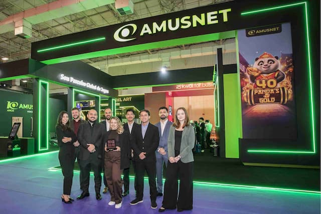 Equipe Amusnet no stand da SiGMA São Paulo